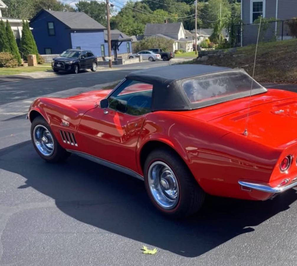 Chevrolet-corvette-1969-red-3