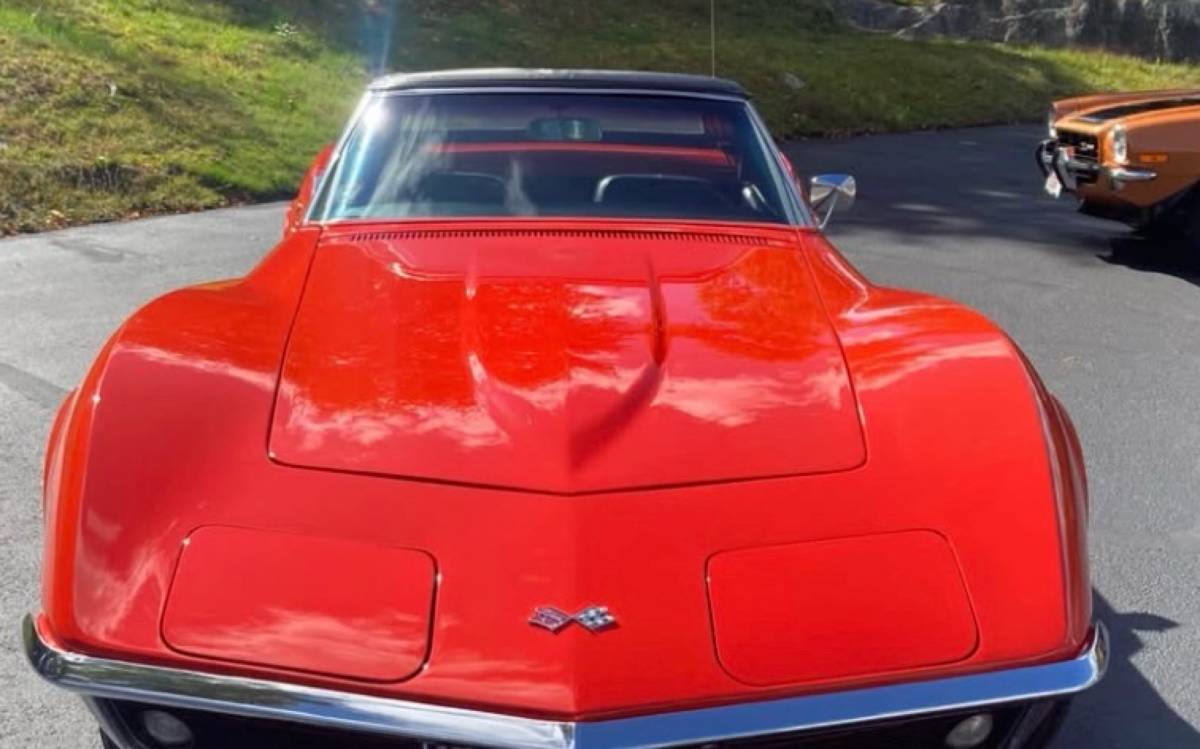 Chevrolet-corvette-1969-red-5