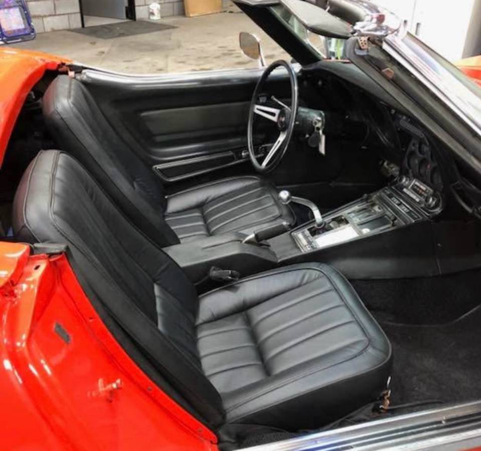 Chevrolet-corvette-1969-red-9