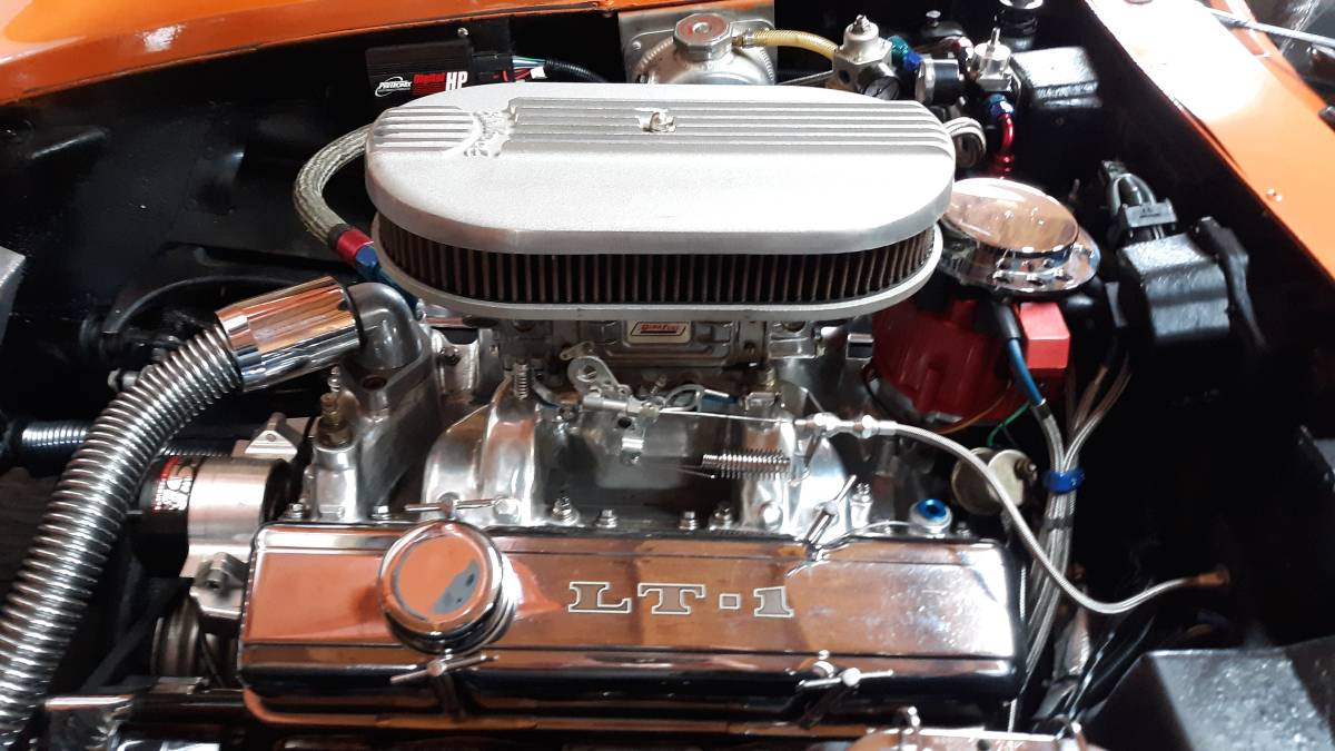 Chevrolet-corvette-1971-orange-15