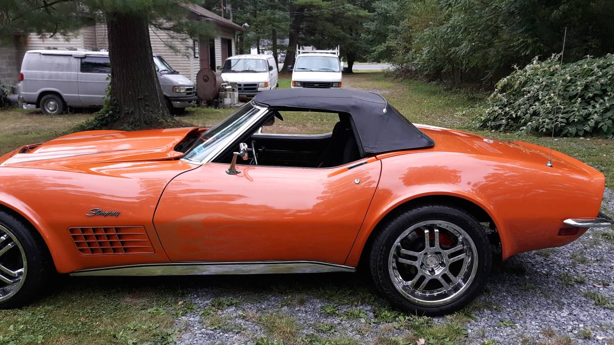 Chevrolet-corvette-1971-orange-4