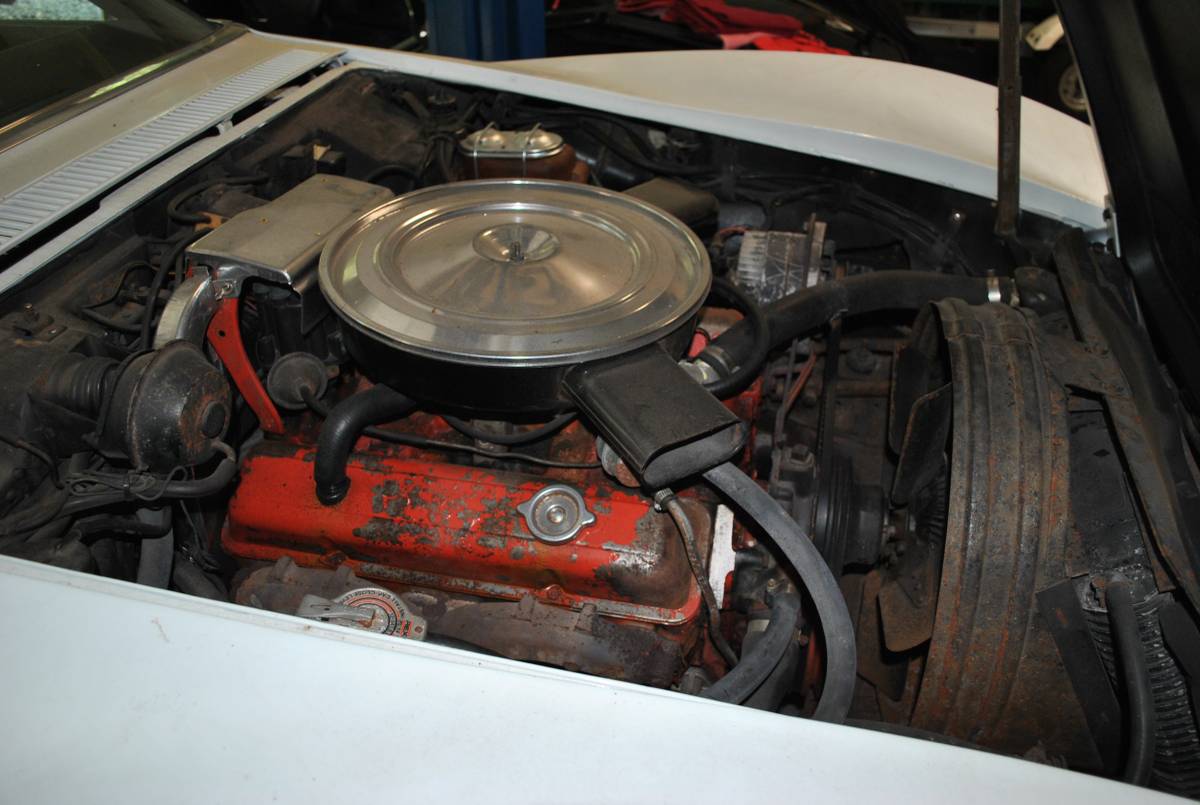 Chevrolet-corvette-1971-white-7