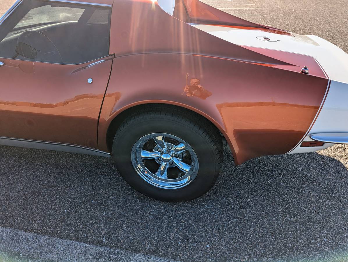 Chevrolet-corvette-1973-7