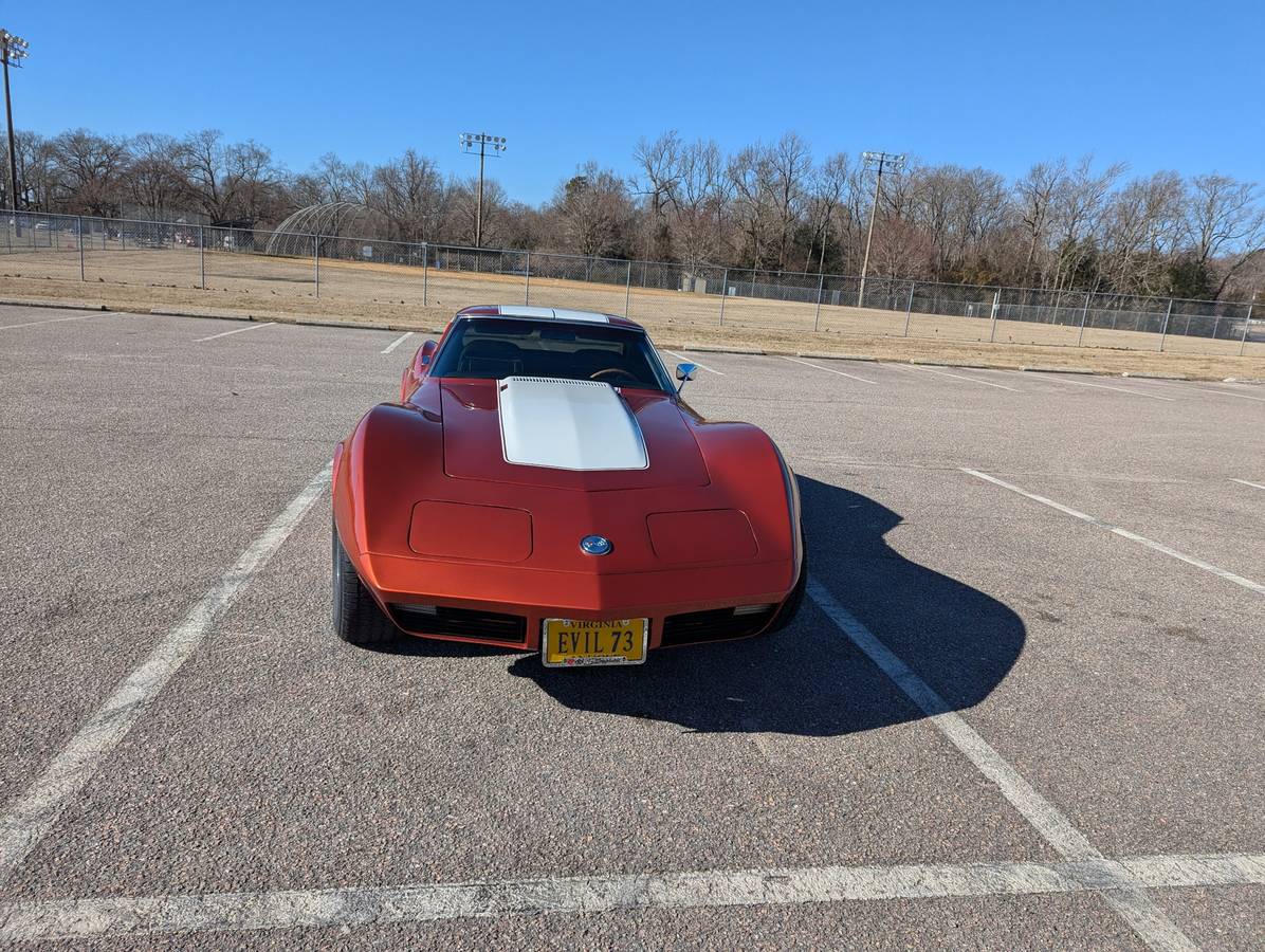 Chevrolet-corvette-1973-9