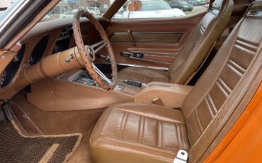 Chevrolet-corvette-1973-orange-10