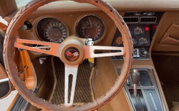 Chevrolet-corvette-1973-orange-11