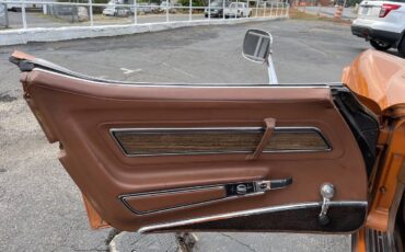 Chevrolet-corvette-1973-orange-9
