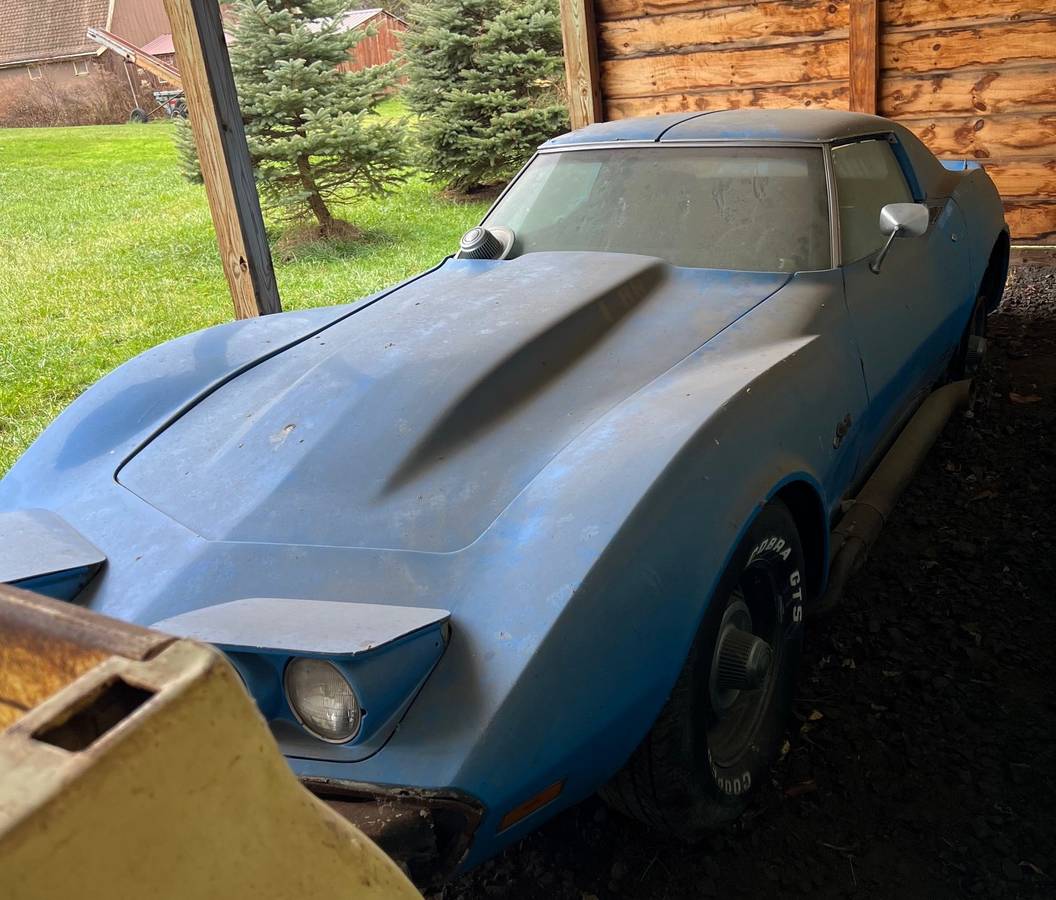 Chevrolet-corvette-1974-blue