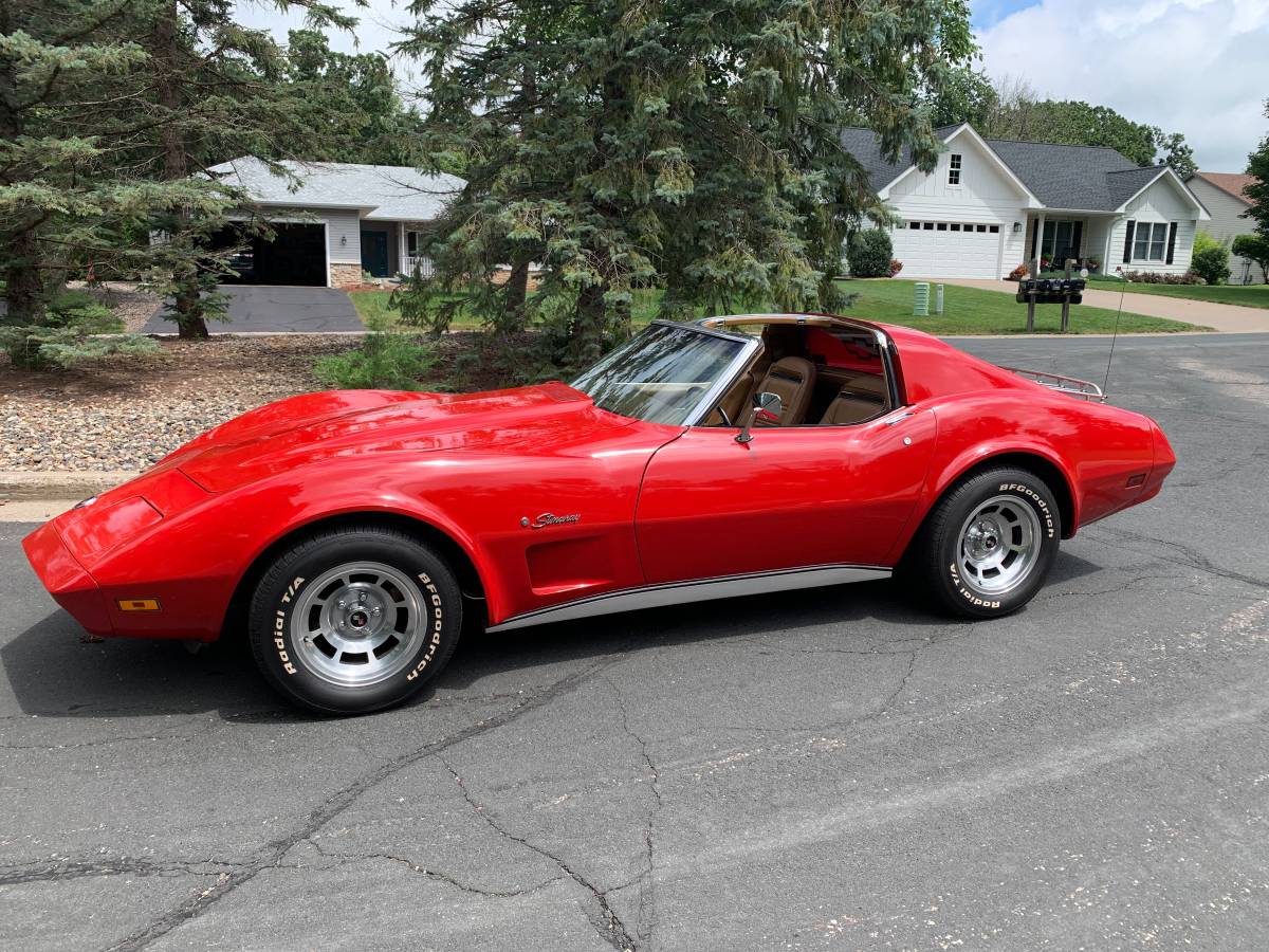 Chevrolet-corvette-1974-red-1