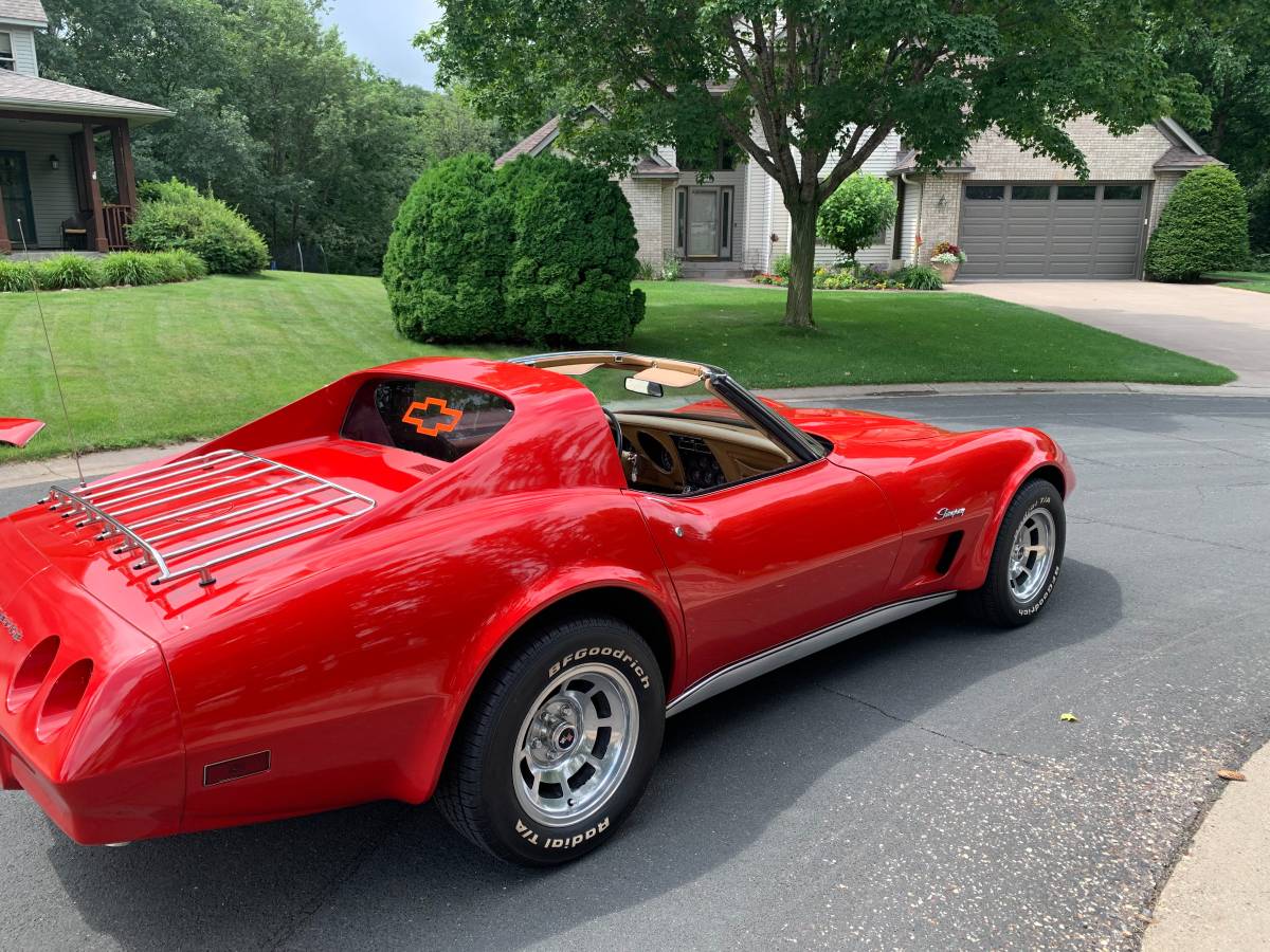 Chevrolet-corvette-1974-red-2