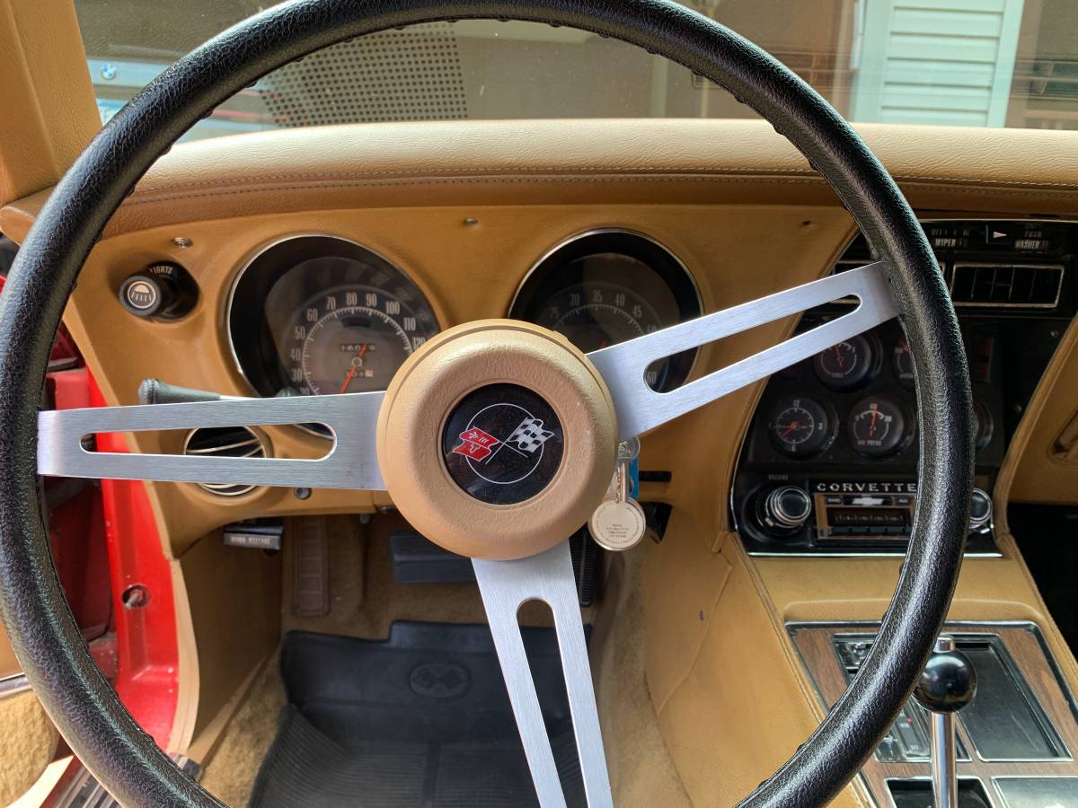 Chevrolet-corvette-1974-red-9