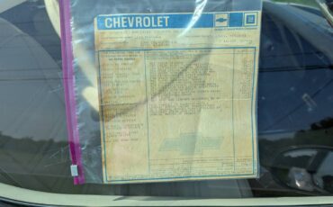 Chevrolet-corvette-1977-silver