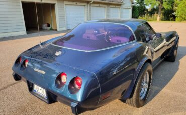 Chevrolet-corvette-1978-blue-7