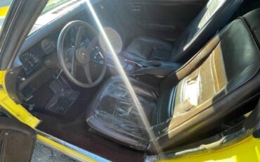 Chevrolet-corvette-1978-yellow-2