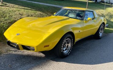 Chevrolet-corvette-1978-yellow-4