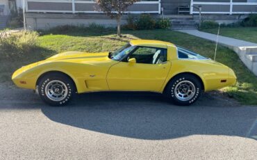 Chevrolet-corvette-1978-yellow-6