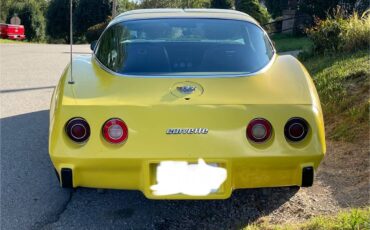 Chevrolet-corvette-1978-yellow-7