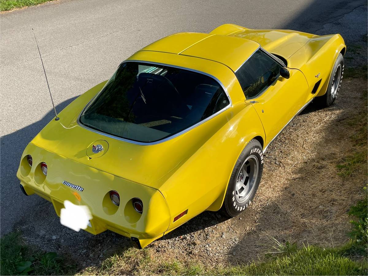 Chevrolet-corvette-1978-yellow-8