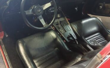 Chevrolet-corvette-1979-3