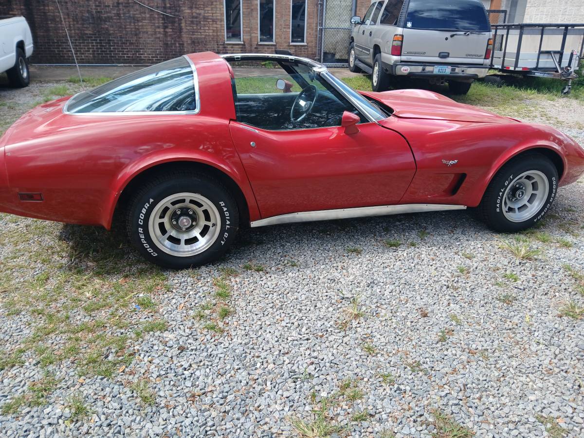 Chevrolet-corvette-1979-8