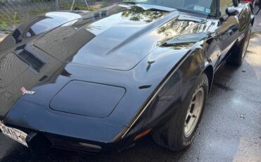 Chevrolet-corvette-1979-black-10
