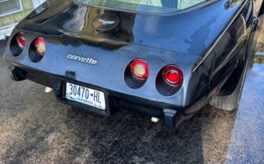 Chevrolet-corvette-1979-black-6