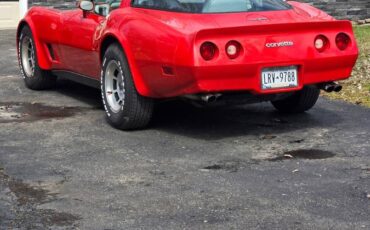 Chevrolet-corvette-1980-2