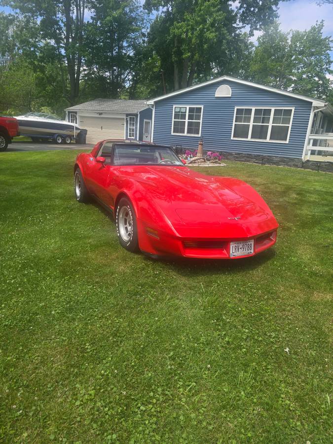 Chevrolet-corvette-1980-5