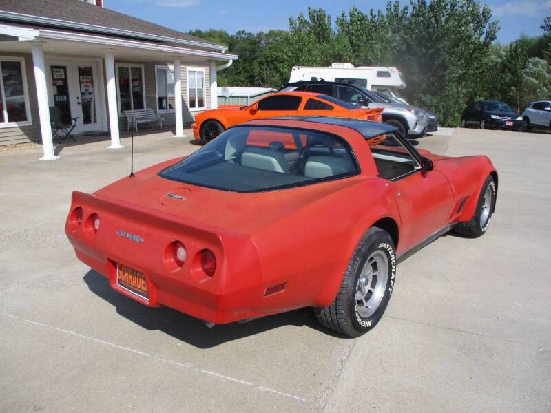 Chevrolet-corvette-1980-red-3