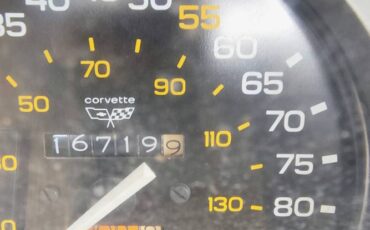 Chevrolet-corvette-1982-brown-1