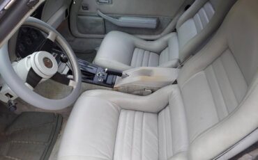 Chevrolet-corvette-1982-white-9