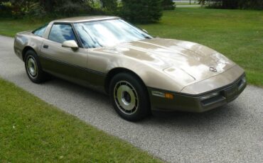 Chevrolet-corvette-1984-1