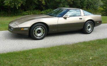 Chevrolet-corvette-1984-6