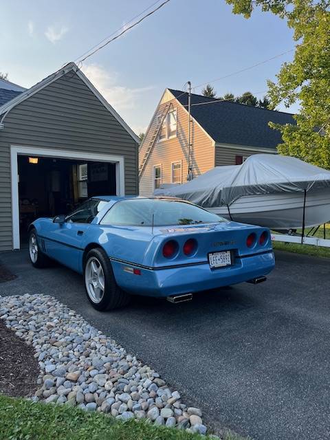 Chevrolet-corvette-1984-blue-5