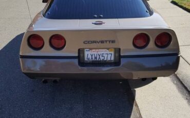 Chevrolet-corvette-1984-custom-2