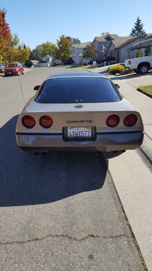 Chevrolet-corvette-1984-custom-2