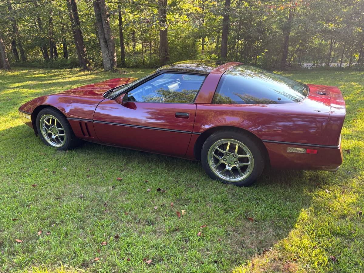 Chevrolet-corvette-1984-custom-5