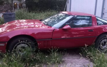 Chevrolet-corvette-1984-red-10