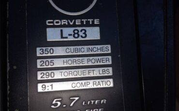 Chevrolet-corvette-1984-red-3
