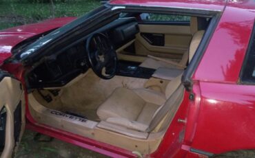 Chevrolet-corvette-1984-red-4
