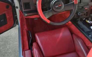 Chevrolet-corvette-1984-silver-5