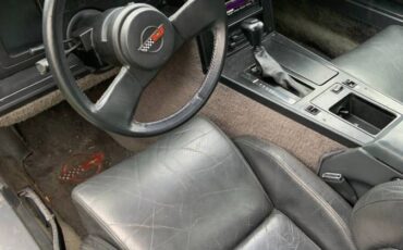 Chevrolet-corvette-1984-silver-8