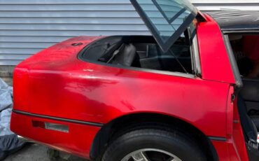 Chevrolet-corvette-1985-red-10