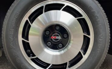 Chevrolet-corvette-1985-red-17