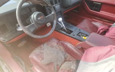 Chevrolet-corvette-1985-red-4
