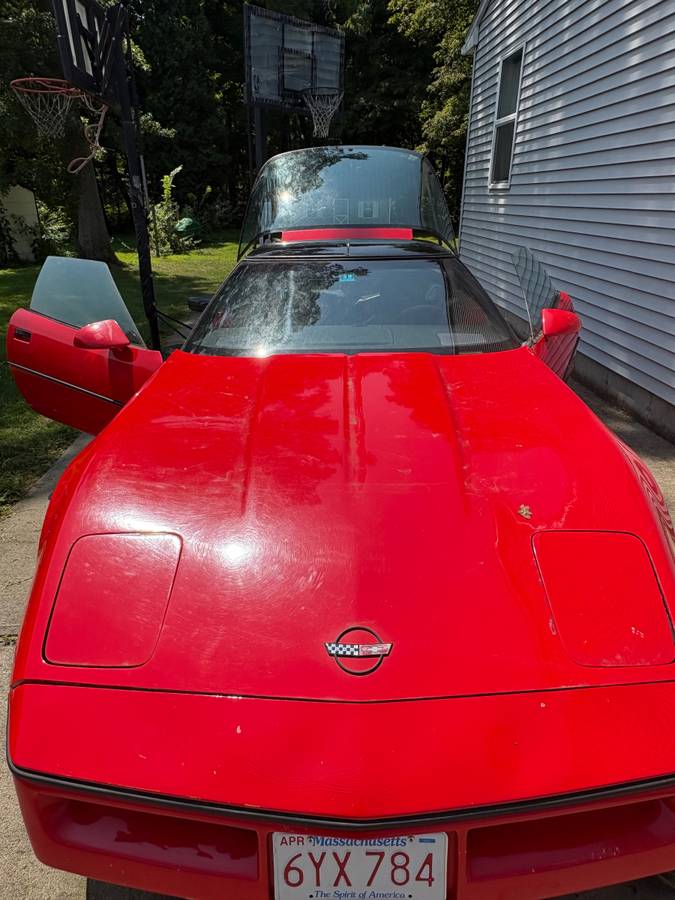 Chevrolet-corvette-1985-red-6