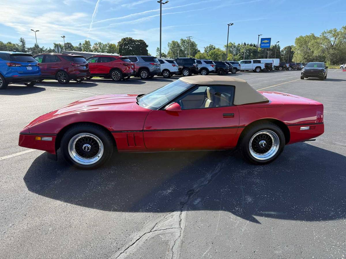 Chevrolet-corvette-1986-red-3