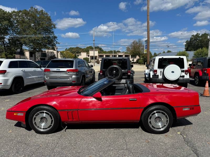 Chevrolet-corvette-1987-red-1