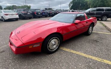 Chevrolet-corvette-1987-red-1