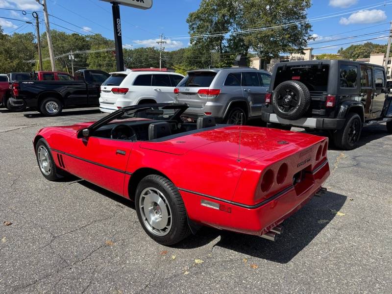 Chevrolet-corvette-1987-red-11